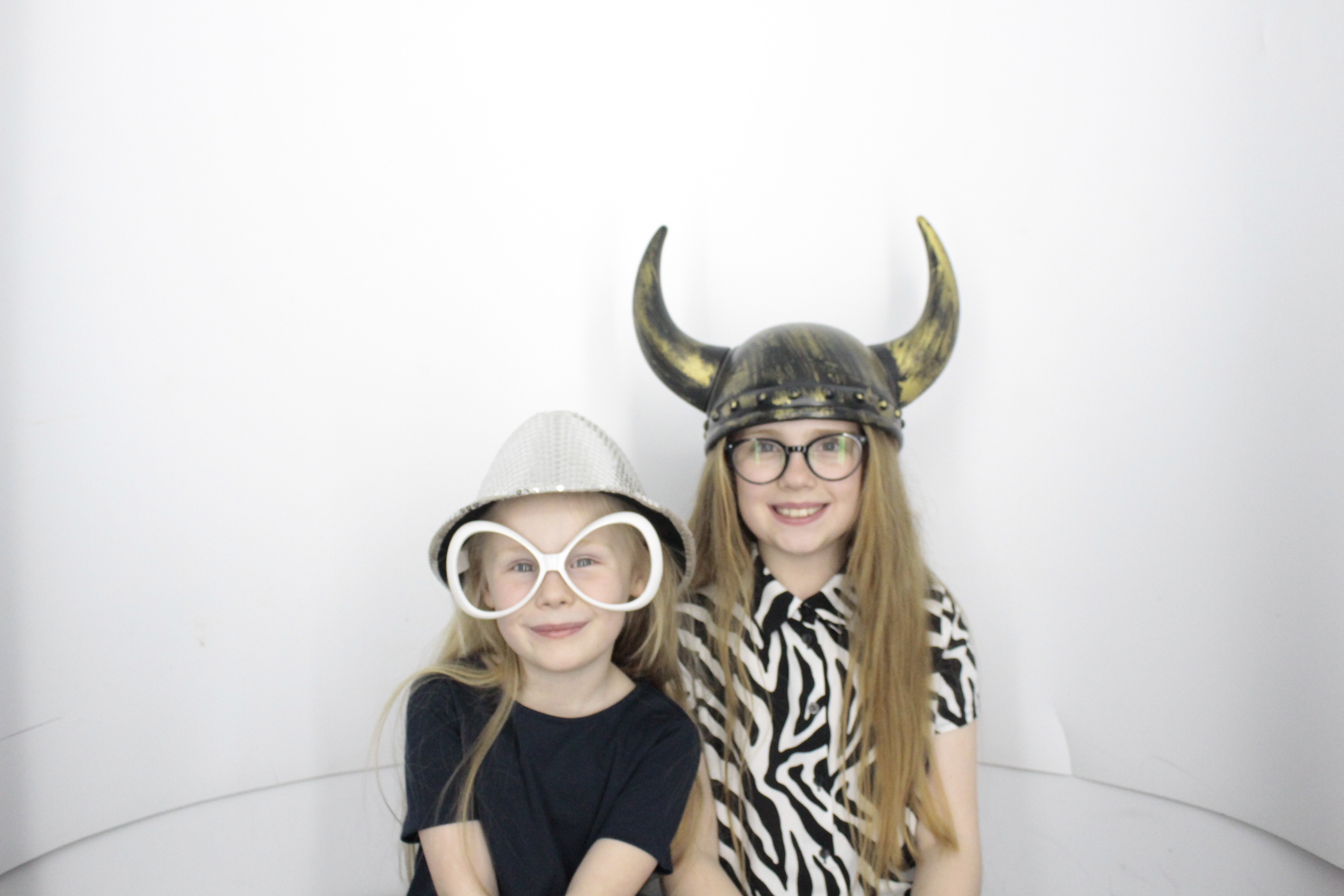 Mandy's 60th  Birthday Party | View more photos from the event at gallery.myphotoboothexperience.co.uk/u/MyPhotoBoothExperienceLtd/Mandys-60th-Birthday-Party